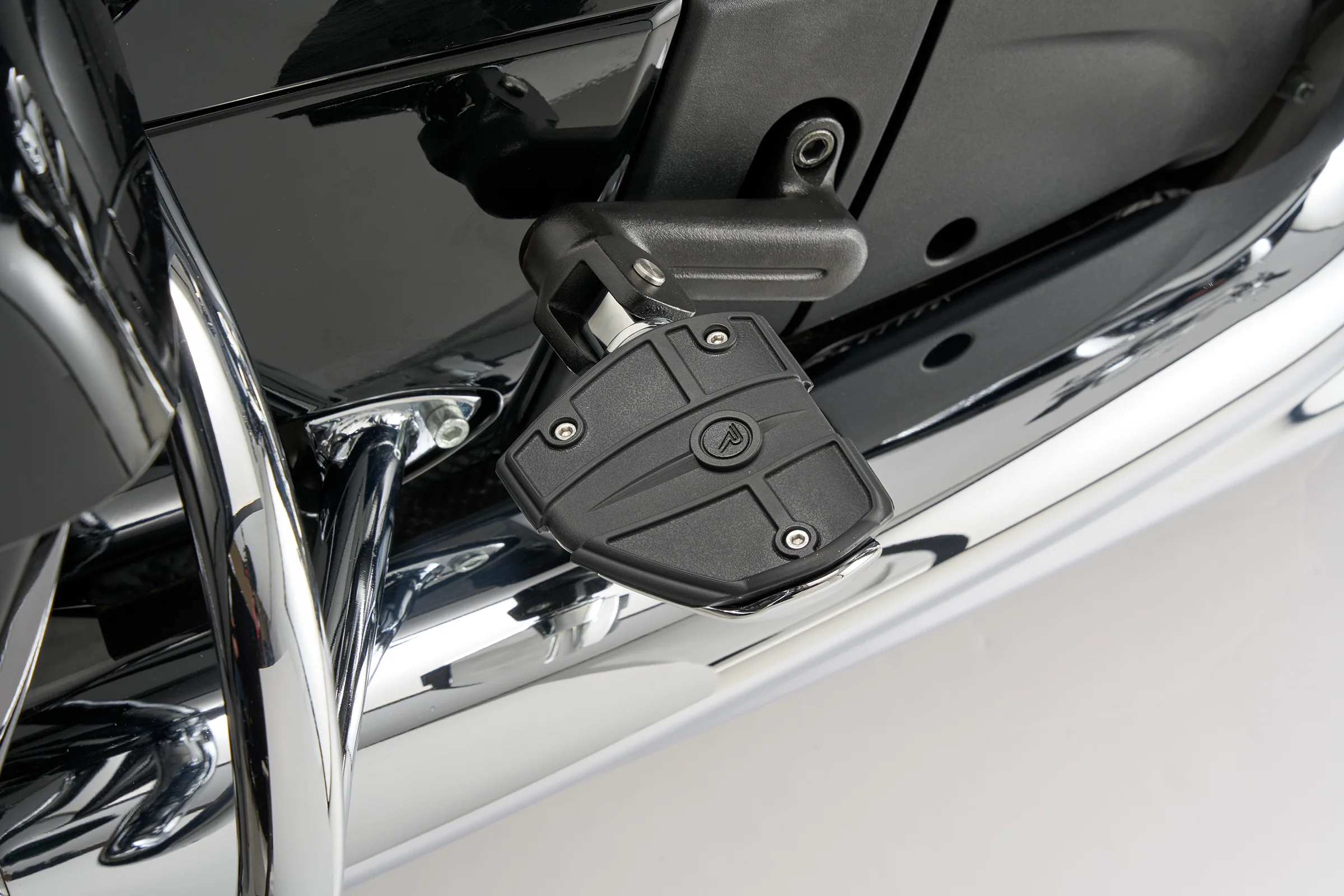 Passenger Peg Adapters for Indian - Image 5